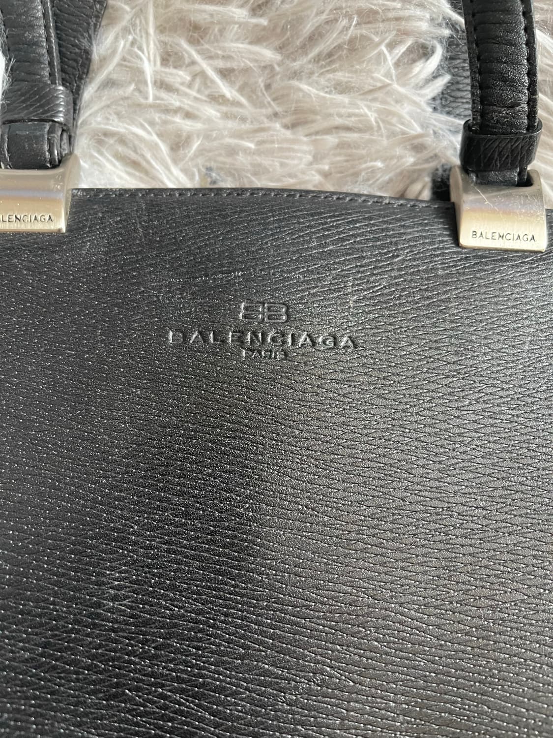 발렌시아가 블랙 빈티지 가죽 핸드백 상품이미지2