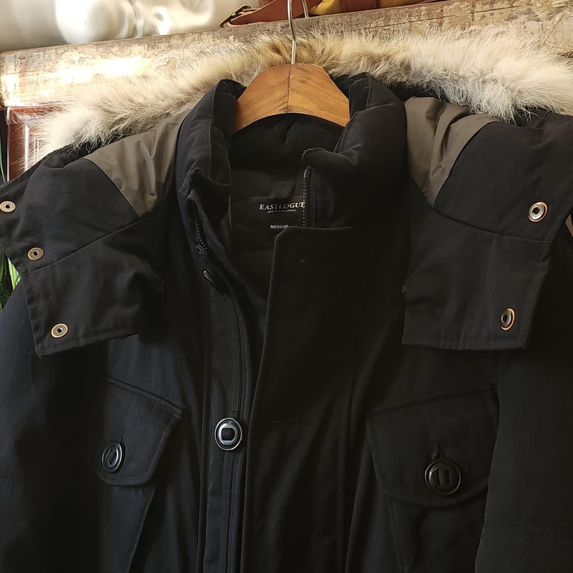 이스트로그 ecw 구스다운 파카 블랙 헤비다운 파카 코요테퍼 M 상품이미지3