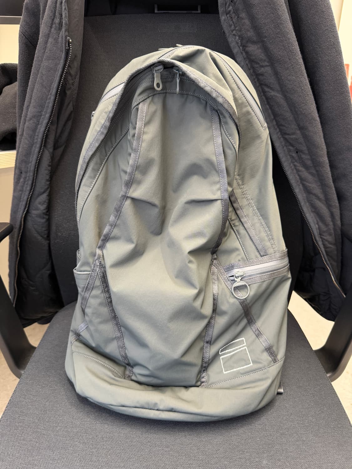 블랭코브 에펠백27 올리브 그레이 백팩 상품이미지2