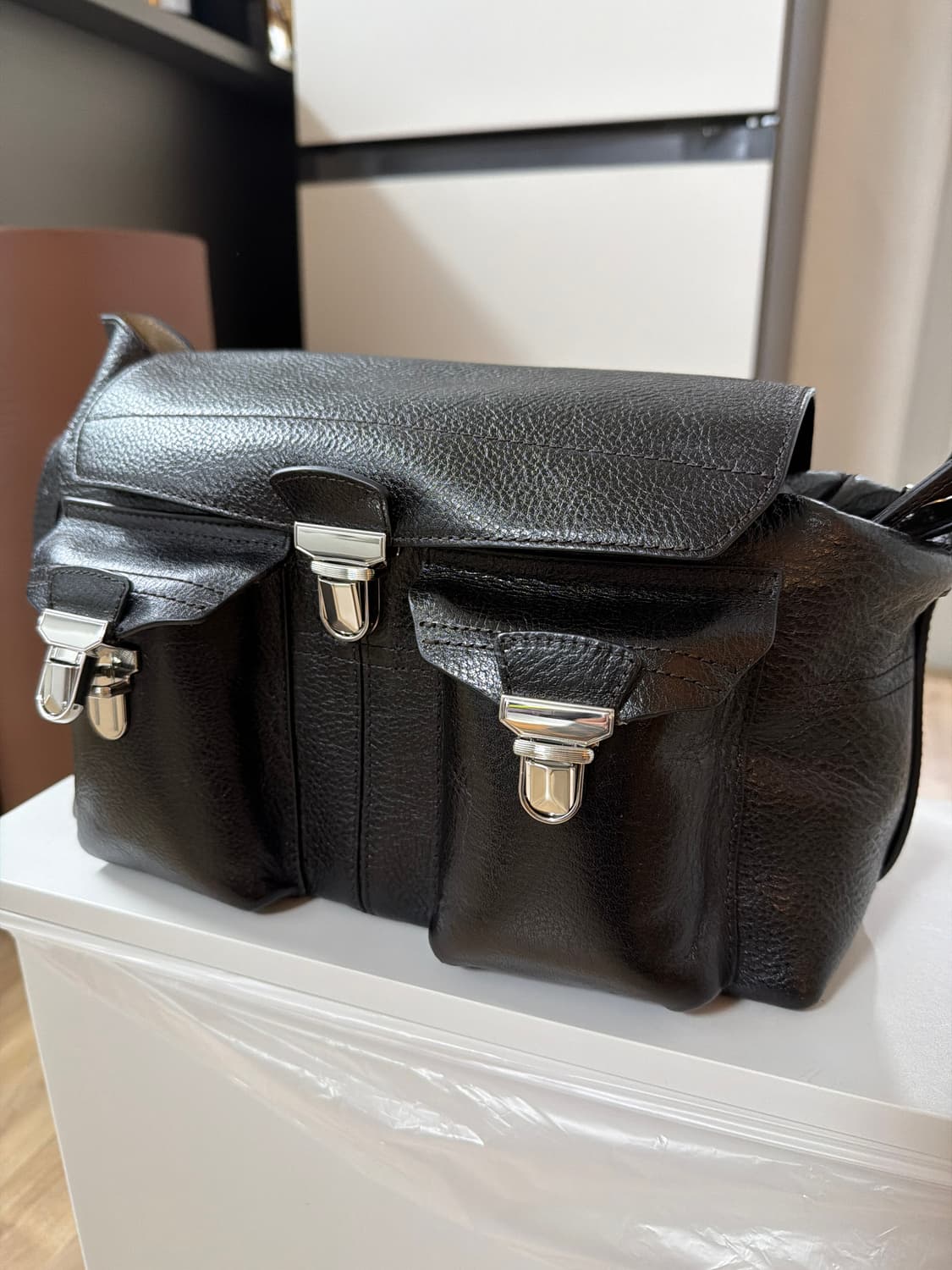 르메르 기어백 미디엄 에스프레소 상품이미지1