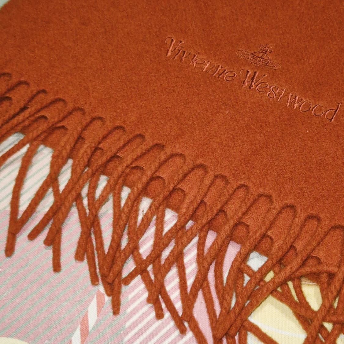 비비안웨스트우드 브릭 로즈 울 머플러 상품이미지6