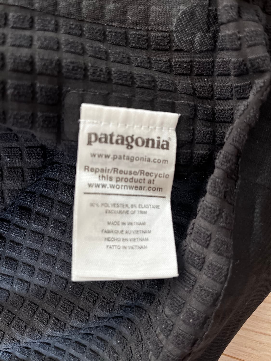 파타고니아 r1 후드짚업 m사이즈 상품이미지4