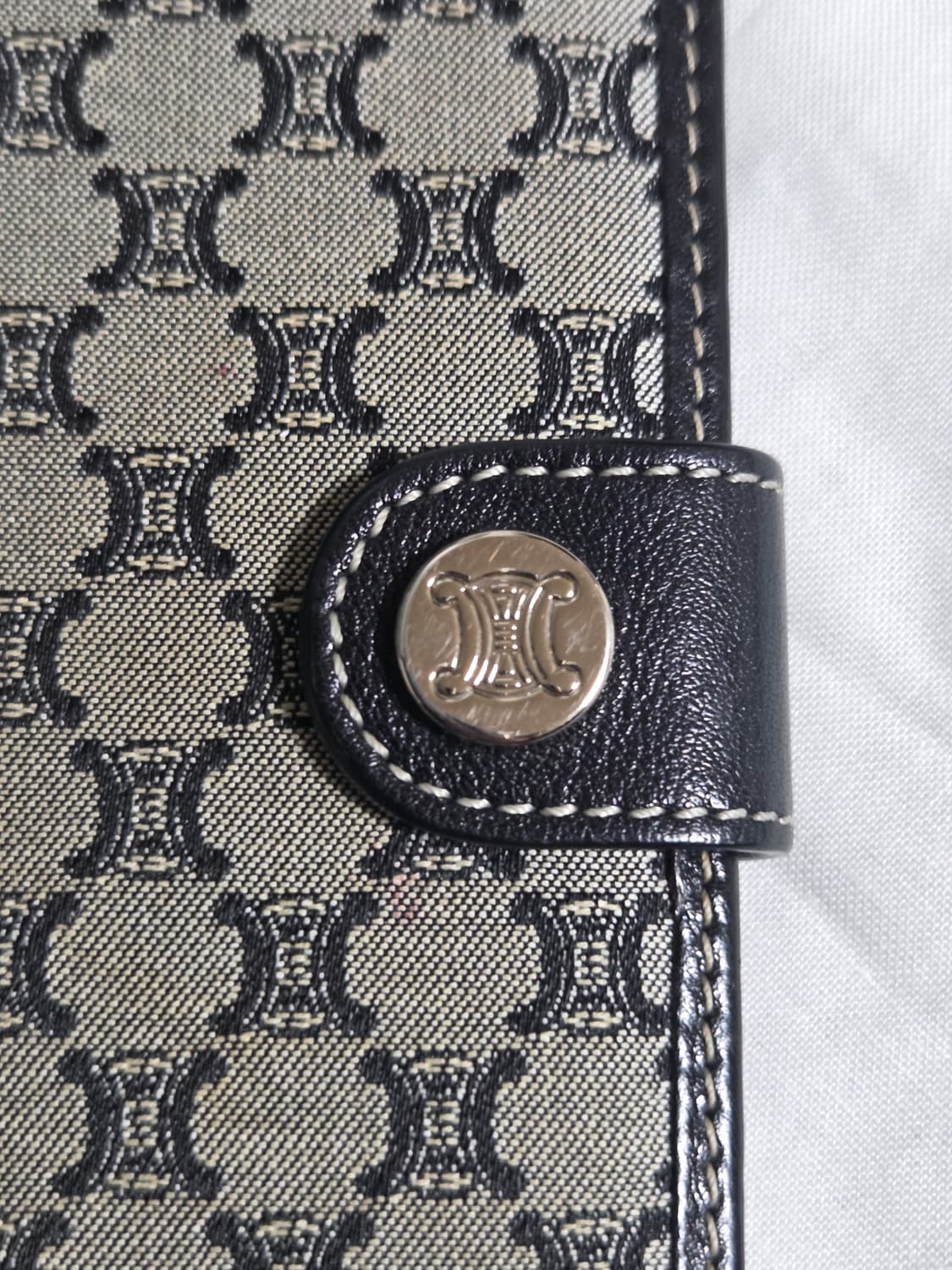 [정품] 셀린느 트리오페 클래식 캔버스 레더 장지갑 상품이미지2