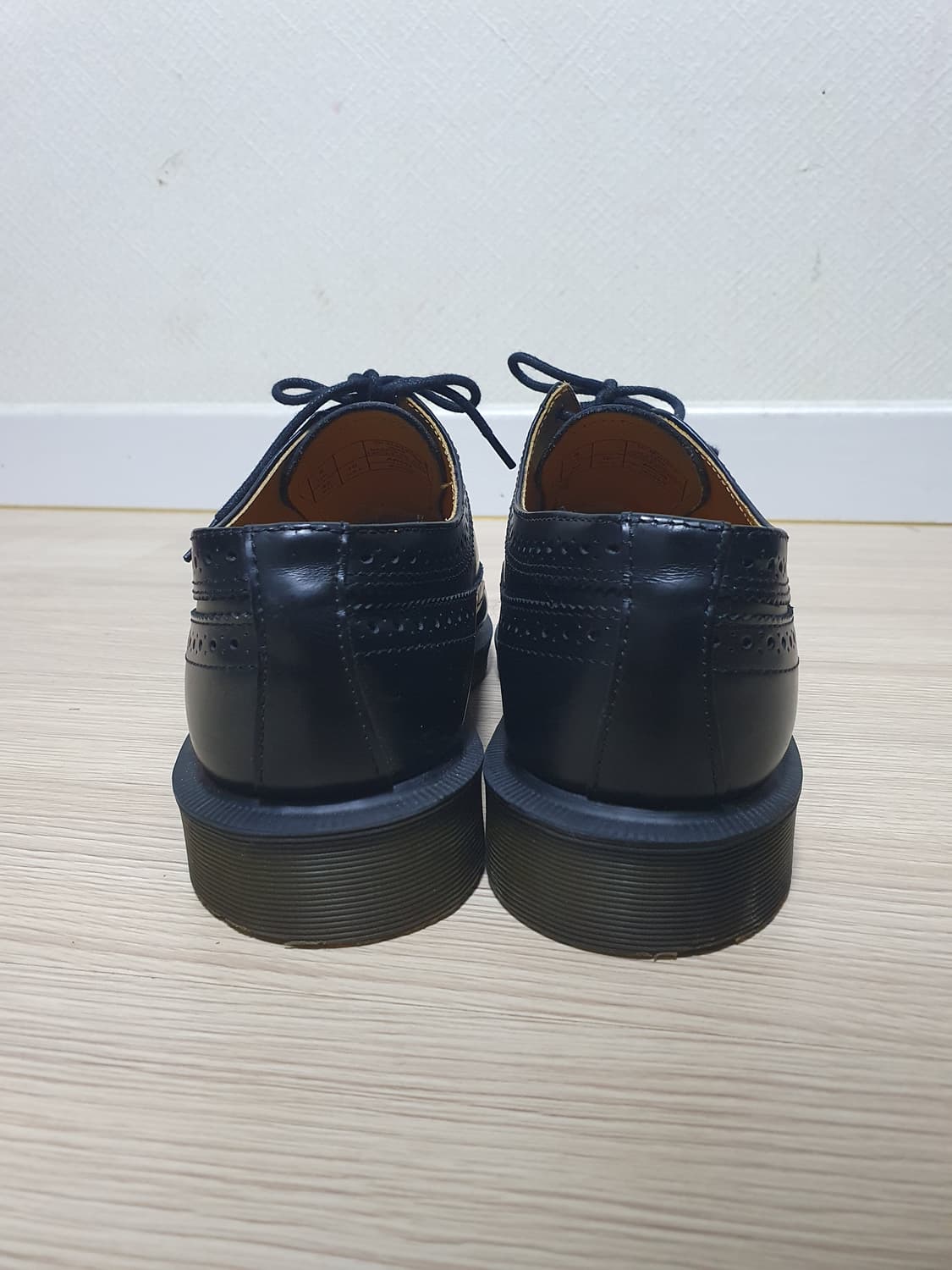 닥터마틴 블랙 윙팁 슈즈 270 상품이미지5