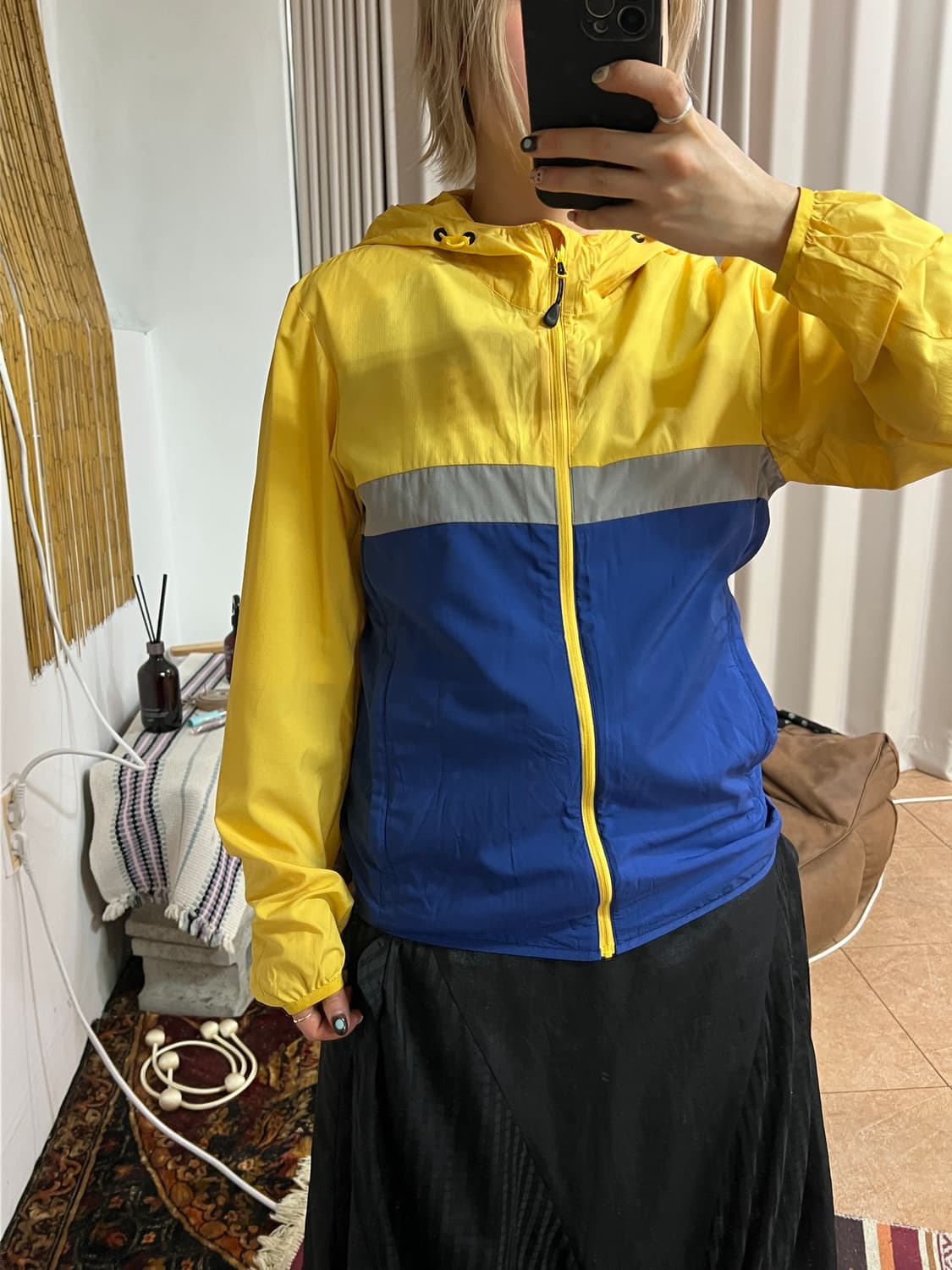 유니클로JW앤더슨 여성 홑겹 바람막이 자켓  상품이미지1