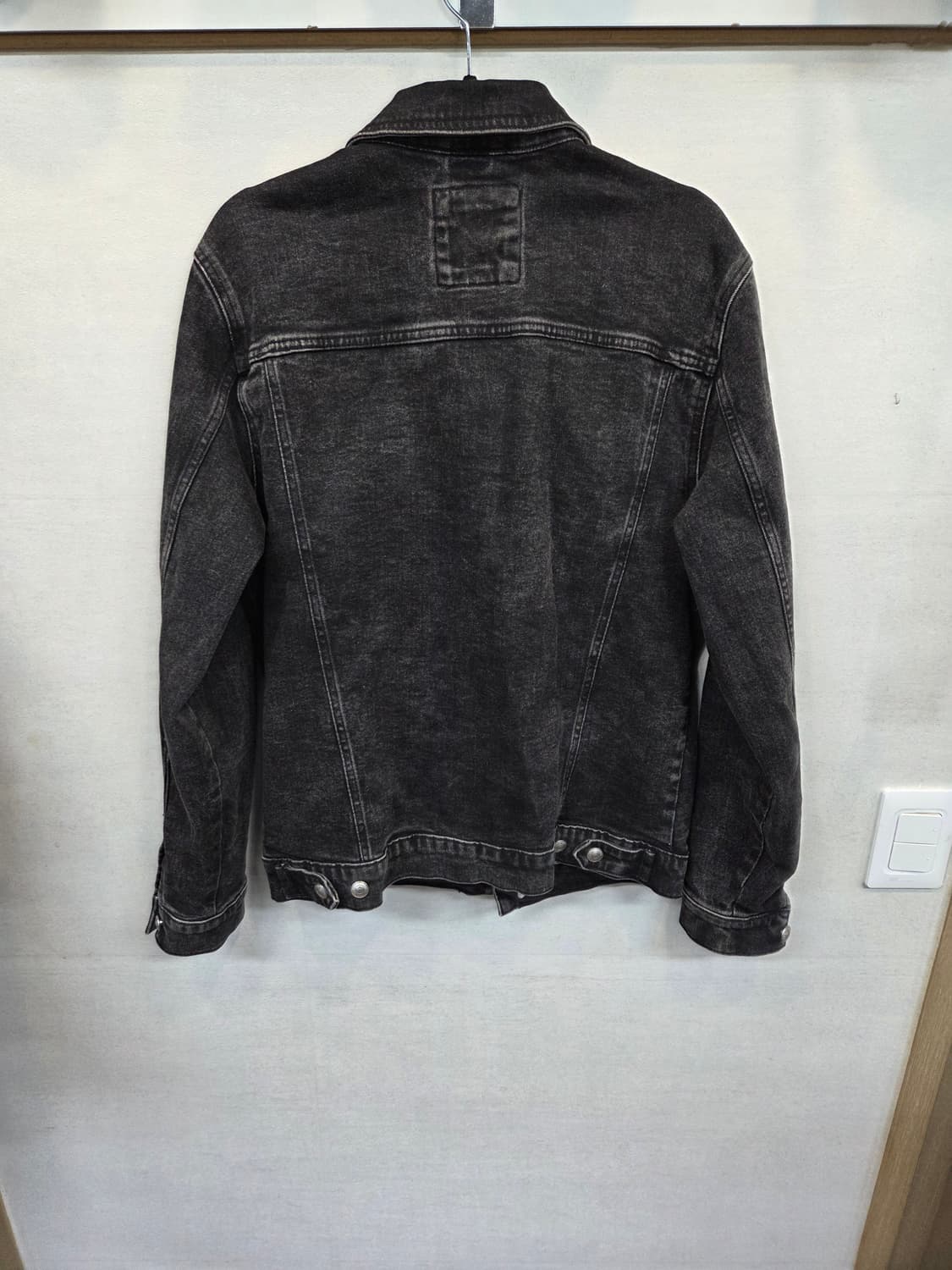 자라 빈티지 워싱 블랙 데님자켓 M 상품이미지2