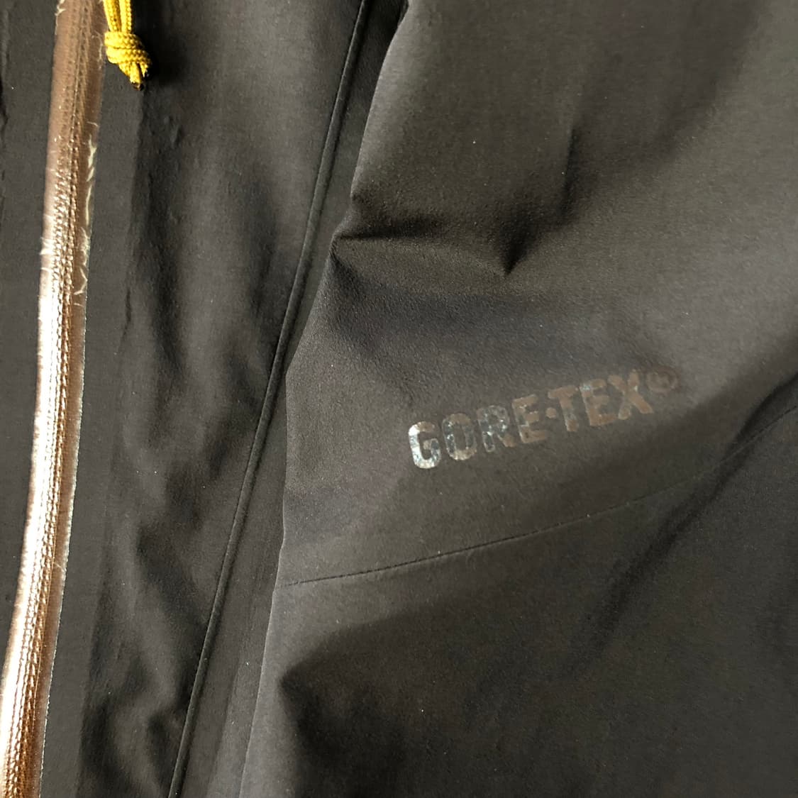 아크테릭스 고어텍스 다크브라운 자켓 상품이미지8