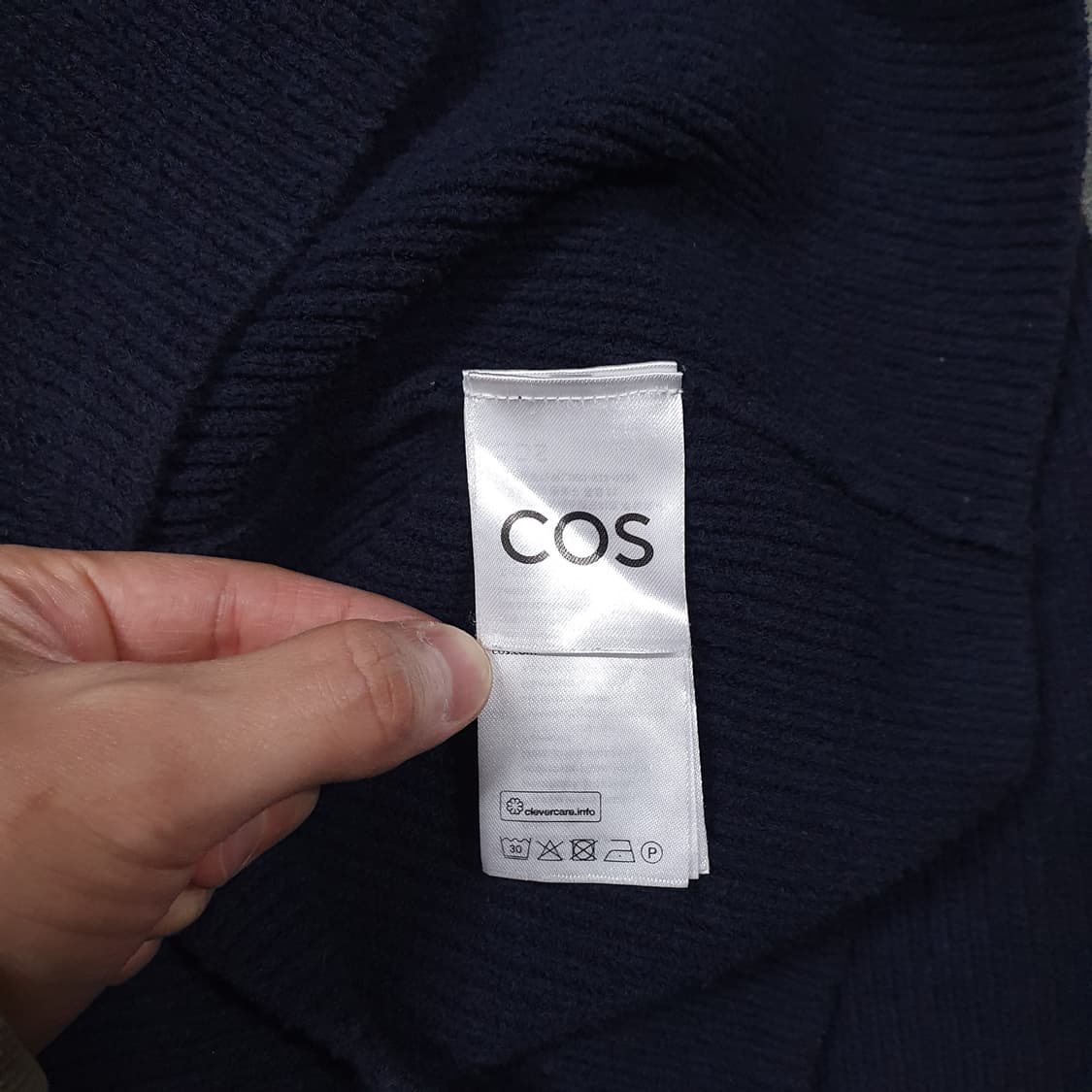 실측 L (100) COS 코스 부클레 니트 스웨터 가디건 네이비 이동휘 상품이미지7