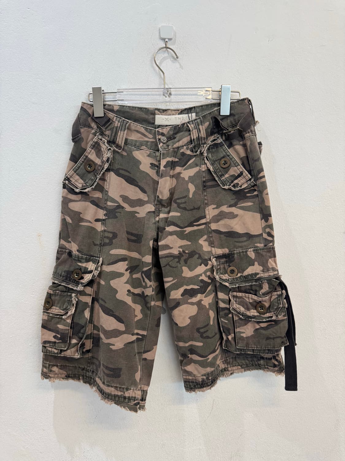 Vintage Camouflage Cargo Shorts 상품이미지1