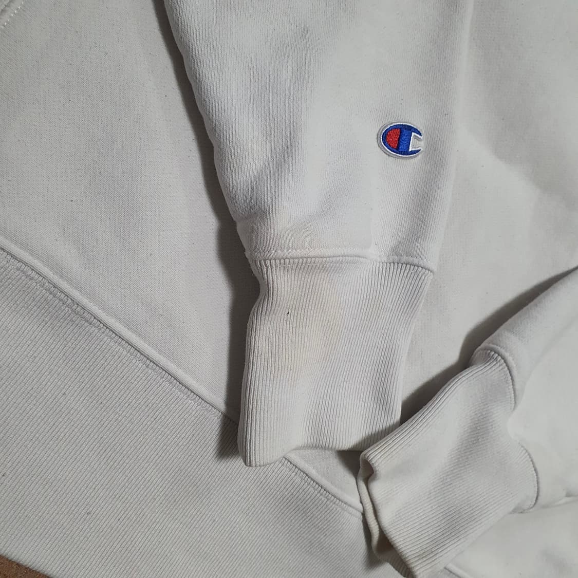 ✨ (바배) 챔피온 리버스위브 화이트 스웻셔츠 맨투맨  상품이미지4