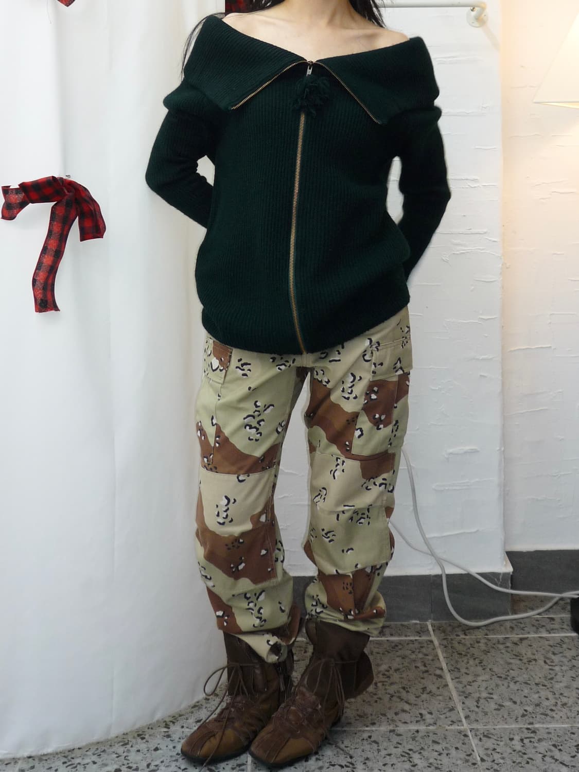 Deep green off-shoulder zip up 상품이미지2