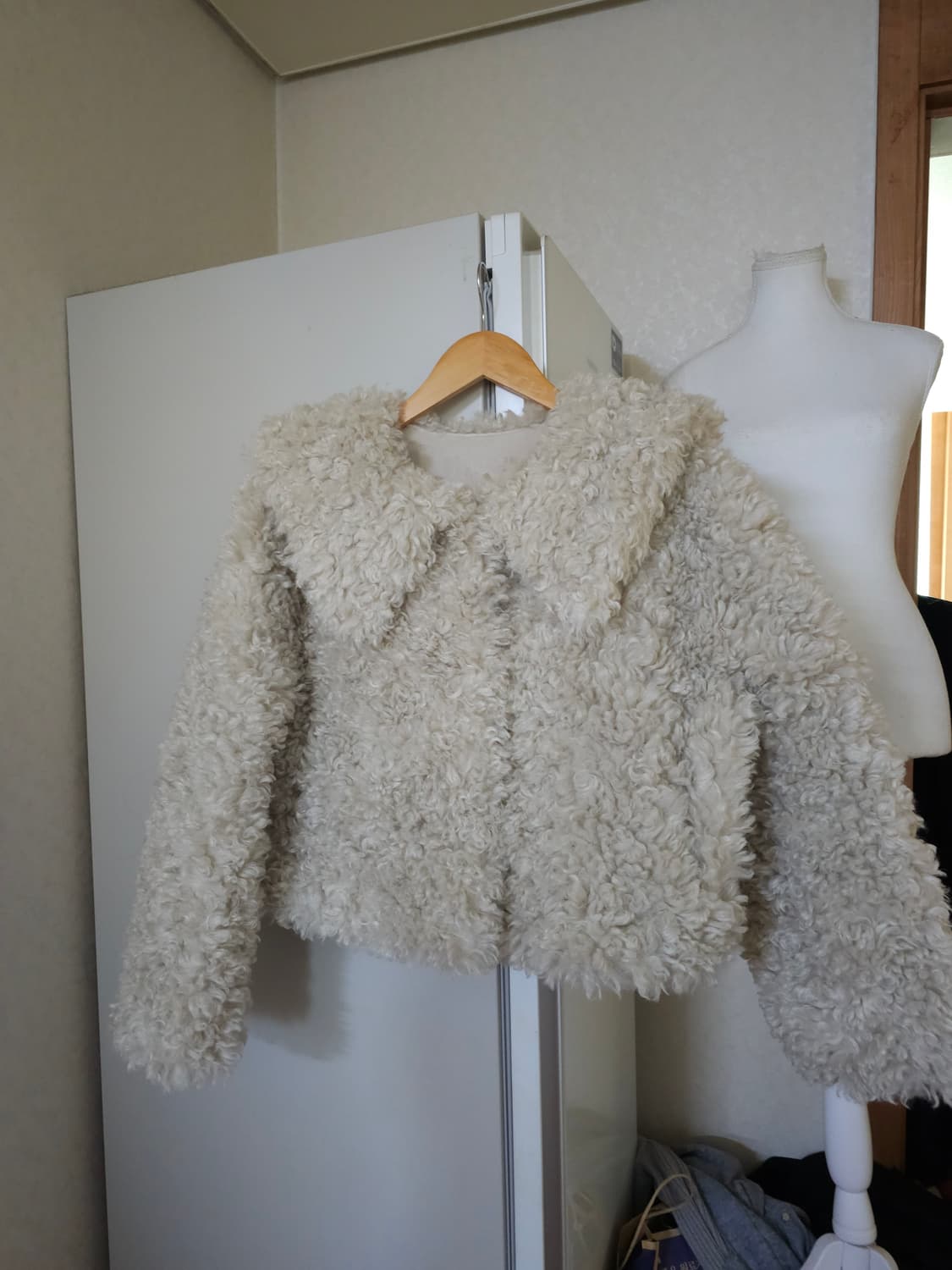 끌로네 핸드메이드 양털 무스탕 퍼자켓 상품이미지4