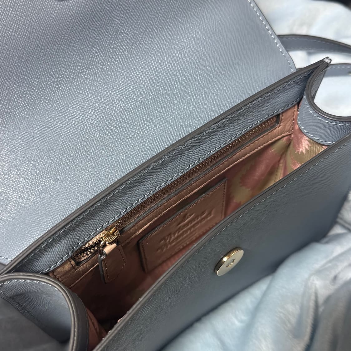 비비안웨스트우드 가방 크로스백 핌리코 상품이미지2