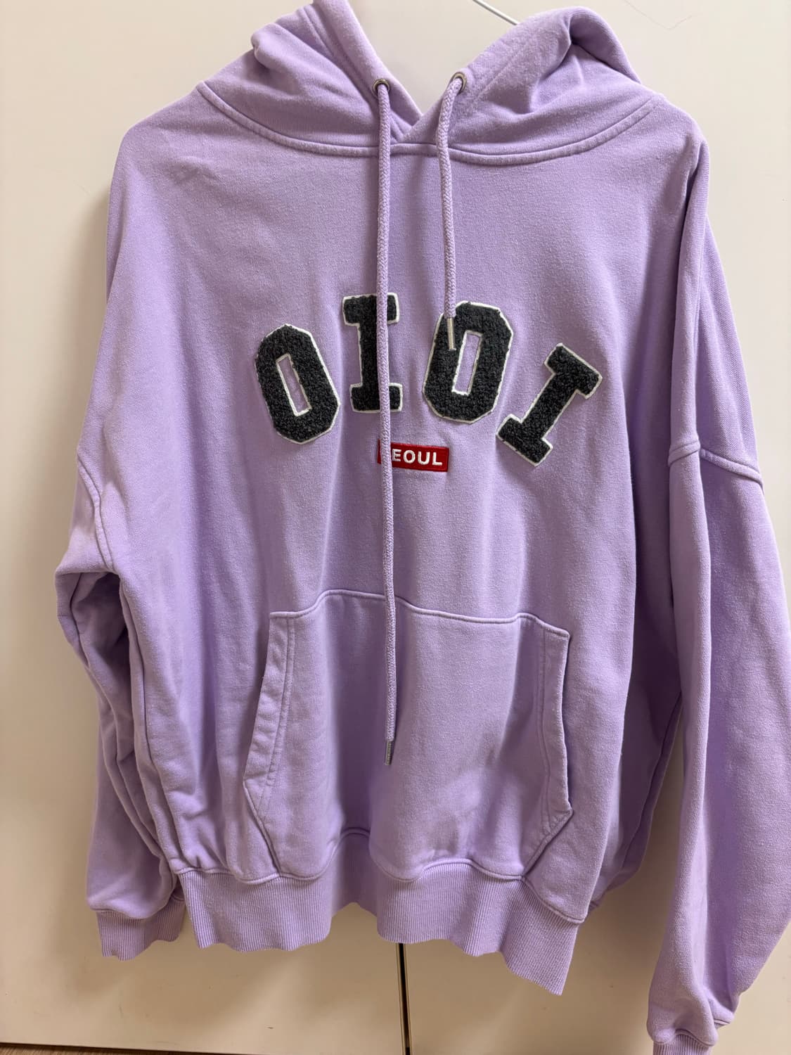 오아이오아이 보라색 후드티 상품이미지2