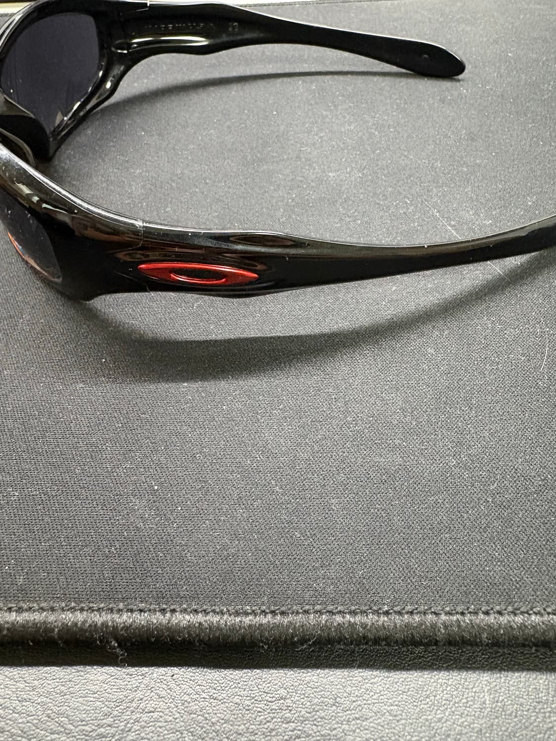 오클리x두카티 선글라스 상품이미지9