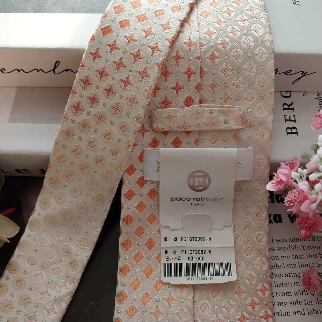 파코라반 실크 아이보리 패턴 넥타이 9.2cm 새상품 K1430
 상품이미지6