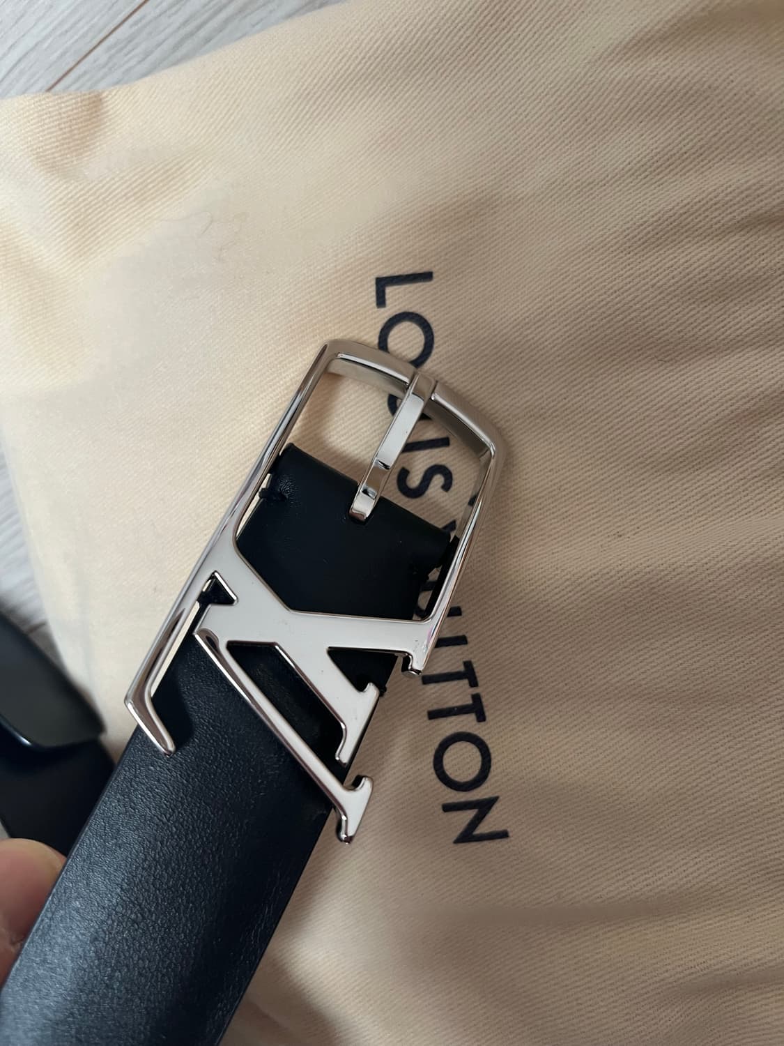 루이비통 블랙 레더 네오그램 30mm벨트 상품이미지3