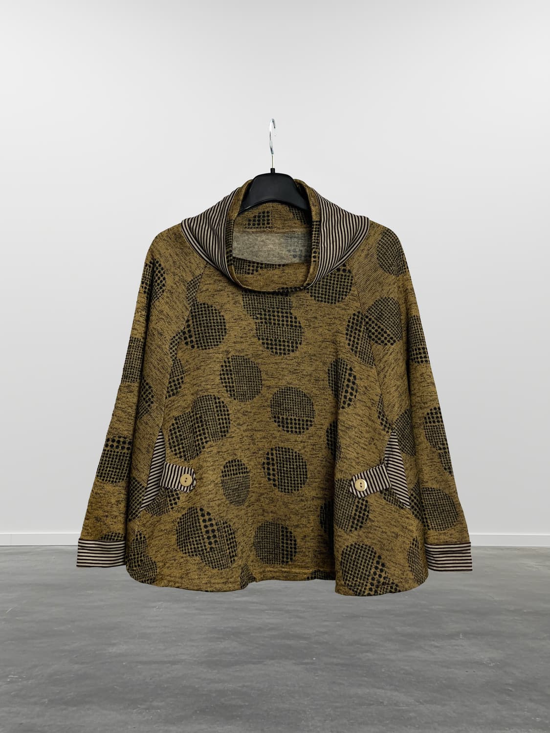 빈티지 도트 니트 케이프 상품이미지1