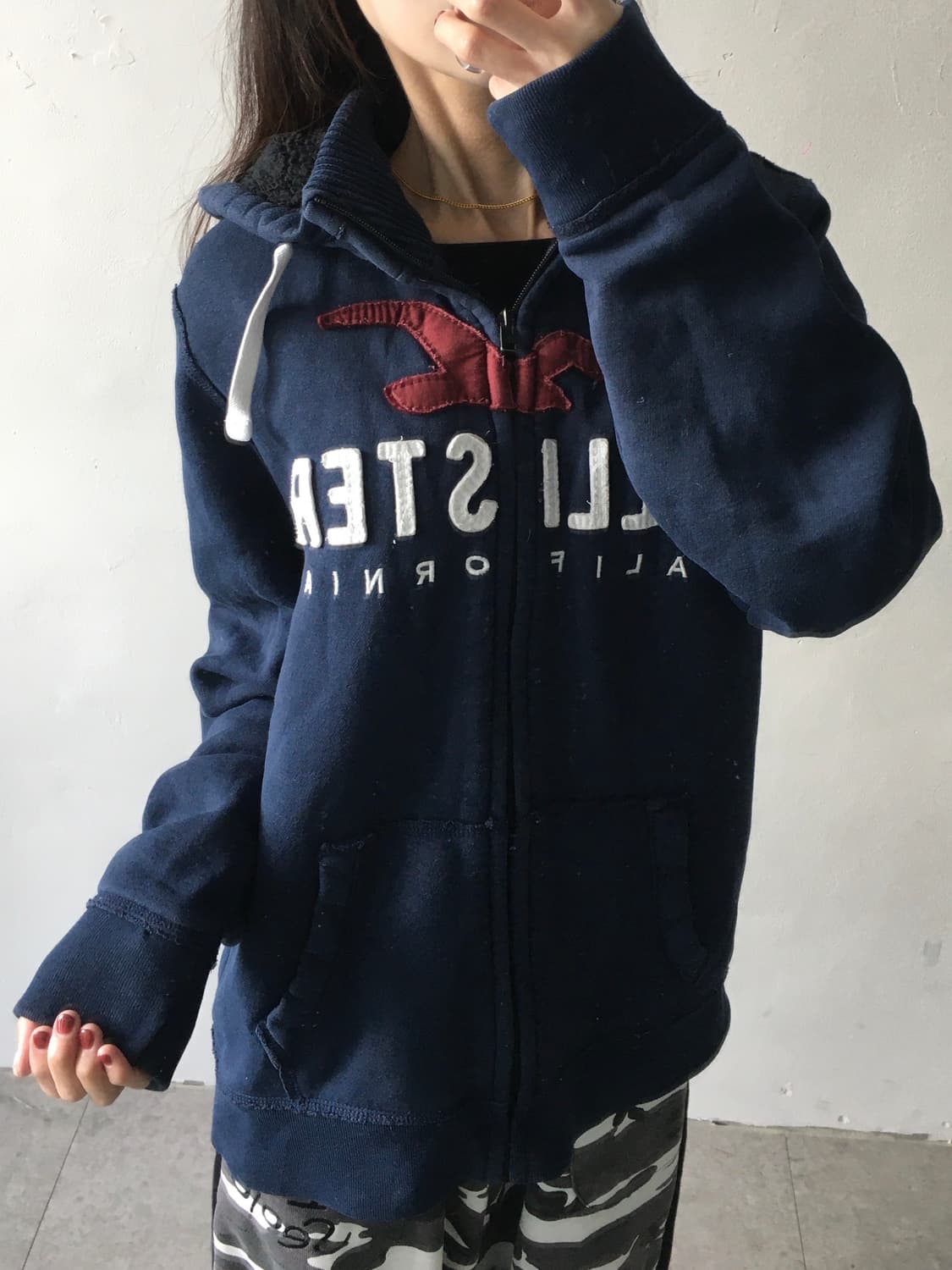 홀리스터 로고 후드집업 상품이미지2