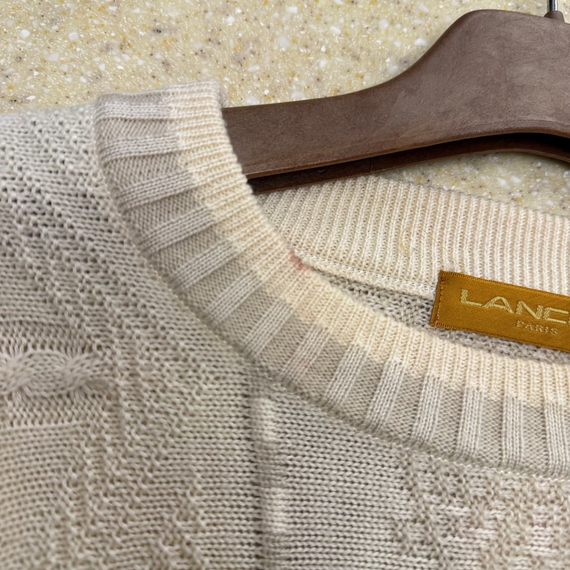 란셀 니트 스웨터 케이블 패턴 믹스 조직 디테일 아이보리 상품이미지8