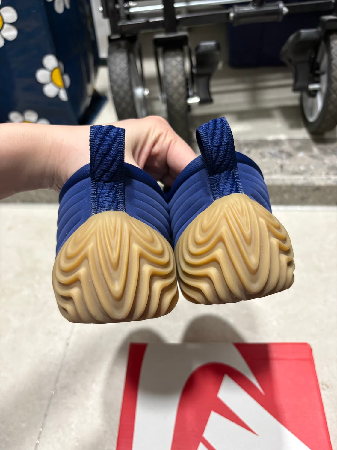 (W) 나이키 아스트라 울트라 블루 보이드 메탈릭 실버 245 상품이미지4