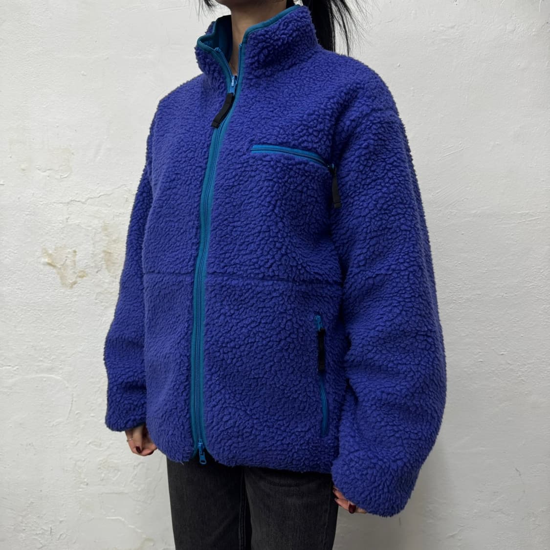 빔즈(BEAMS) 로얄블루 나일론 폴리 혼방 보아플리스 리버시블 자켓 상품이미지1