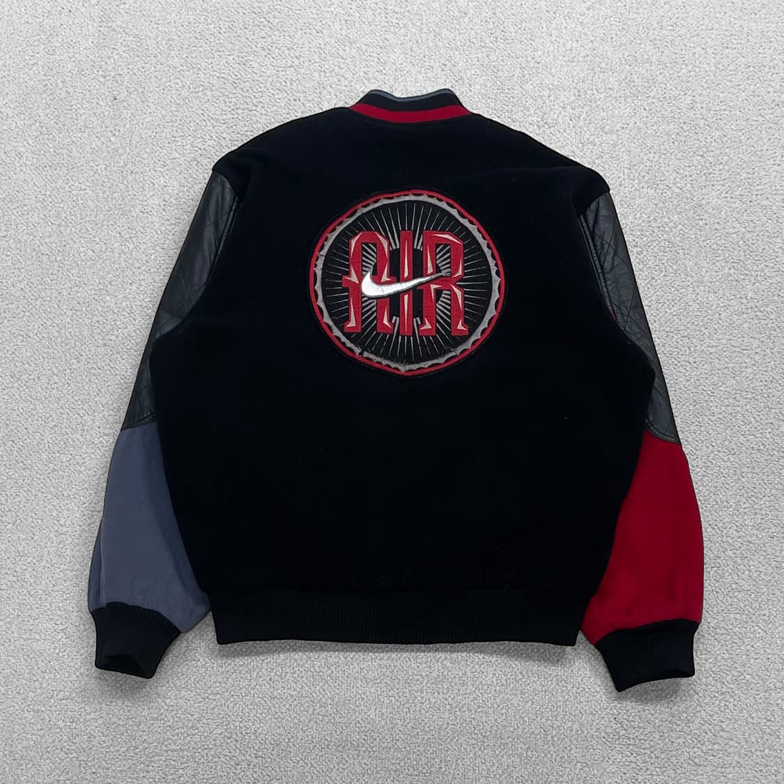 나이키 90s 올드스쿨 에어 조던 울 바시티 자켓 상품이미지1