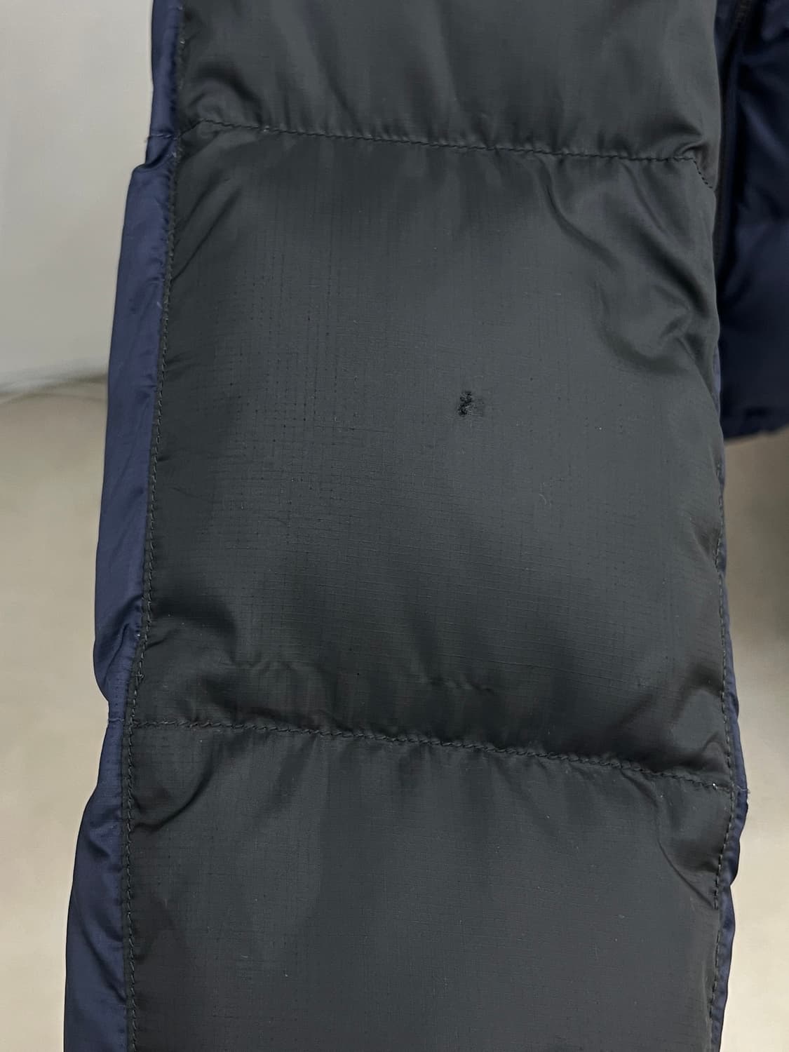 폴로랄프로렌 배색 덕다운 패딩 상품이미지7