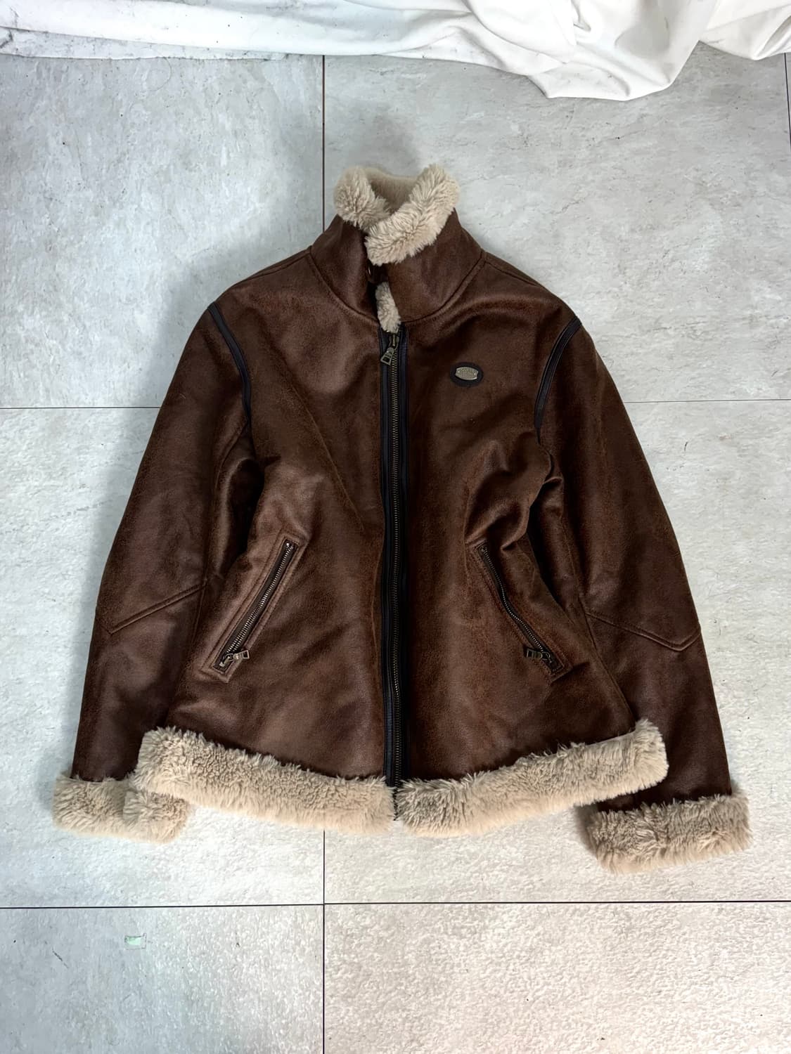 Guess shearling jacket 상품이미지2