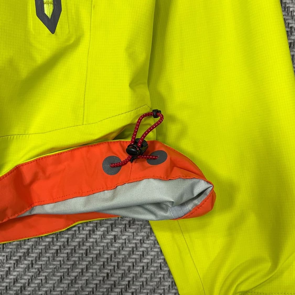 노스페이스 써밋시리즈 고어텍스 바람막이 v0690 상품이미지7