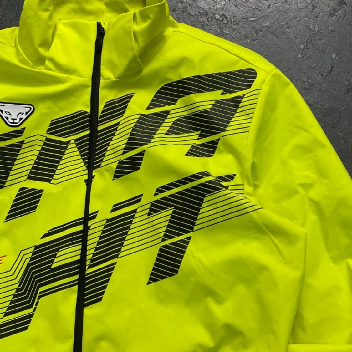 100 다이나핏 바람막이  상품이미지2