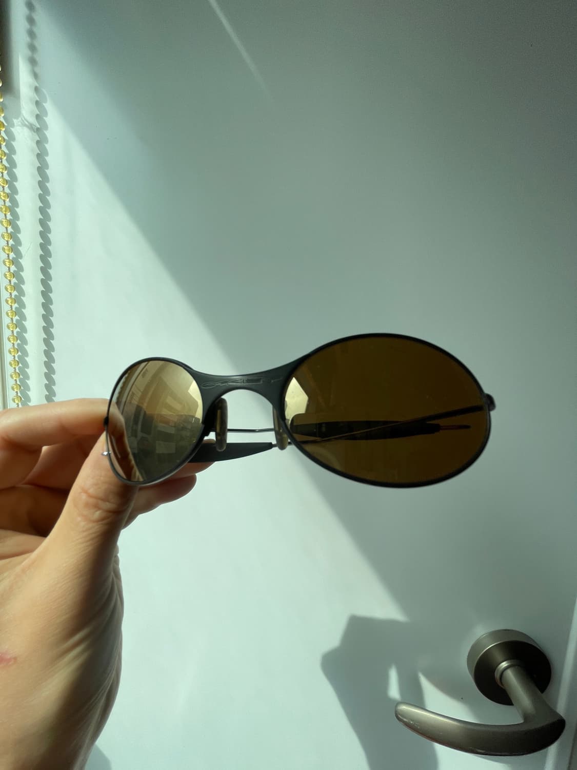 오클리 E-Wire 2.0 선글라스 상품이미지1