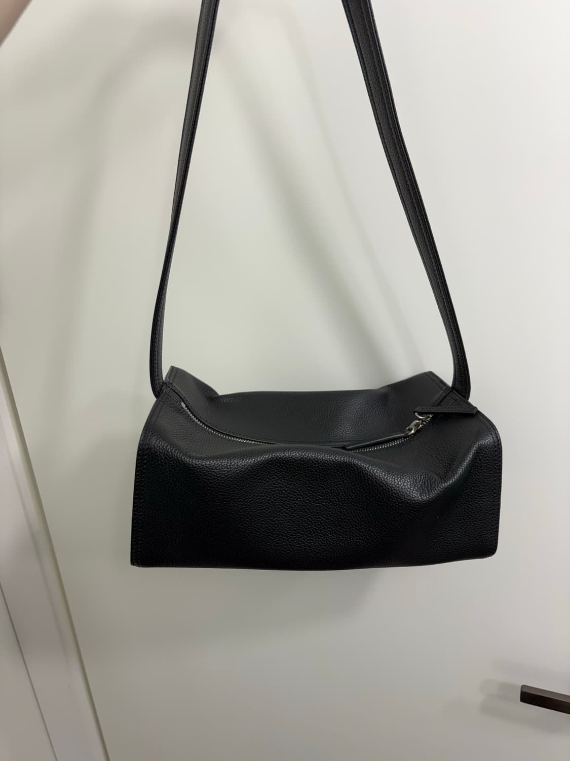 유스 티슈백 레더 블랙 상품이미지4