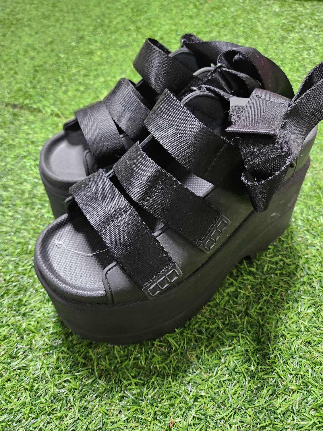 UGG 플랫폼 샌들 블랙 / 12cm 키높이 힙템🔥 상품이미지5