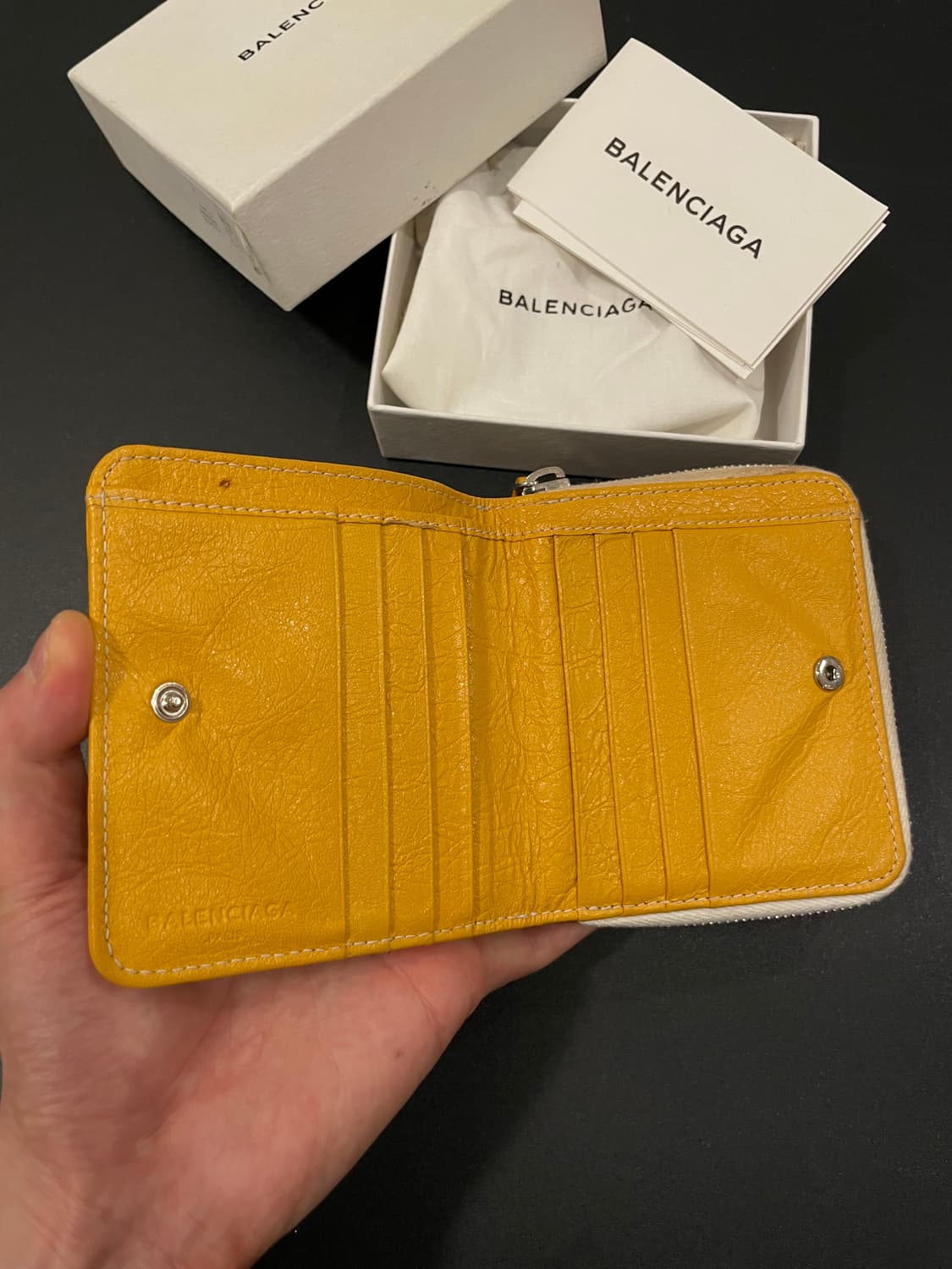 발렌시아가 바자 반지갑 옐로우 판매 상품이미지2