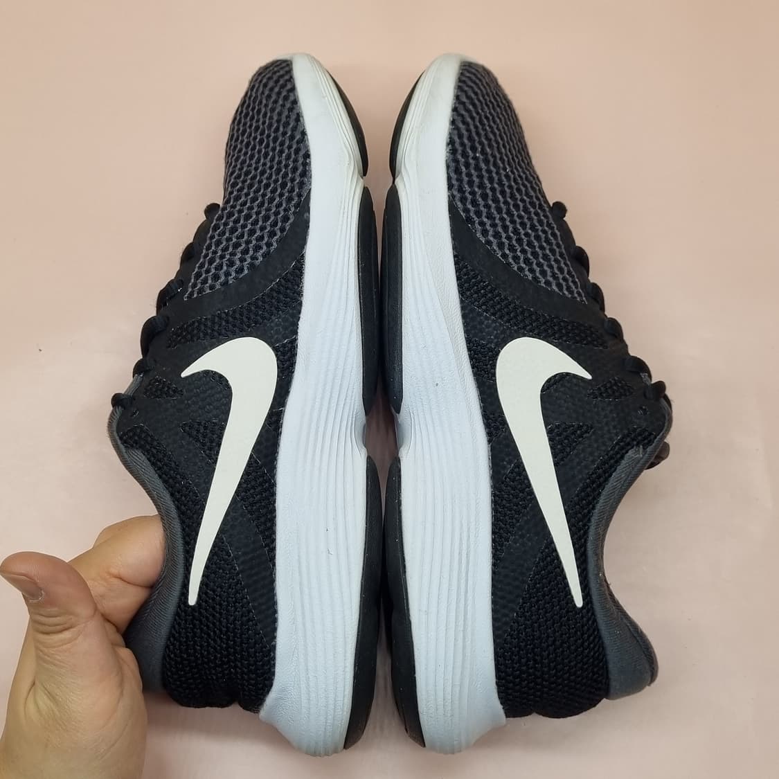 나이키 레볼루션4 여성운동화235 상품이미지5