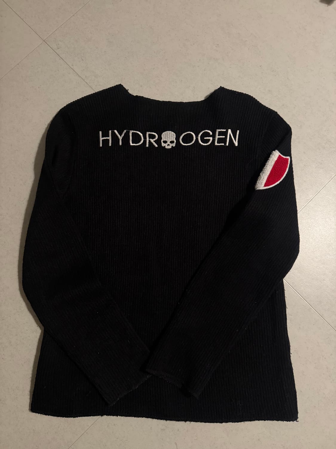 하이드로겐 슬림핏 니트 상품이미지2