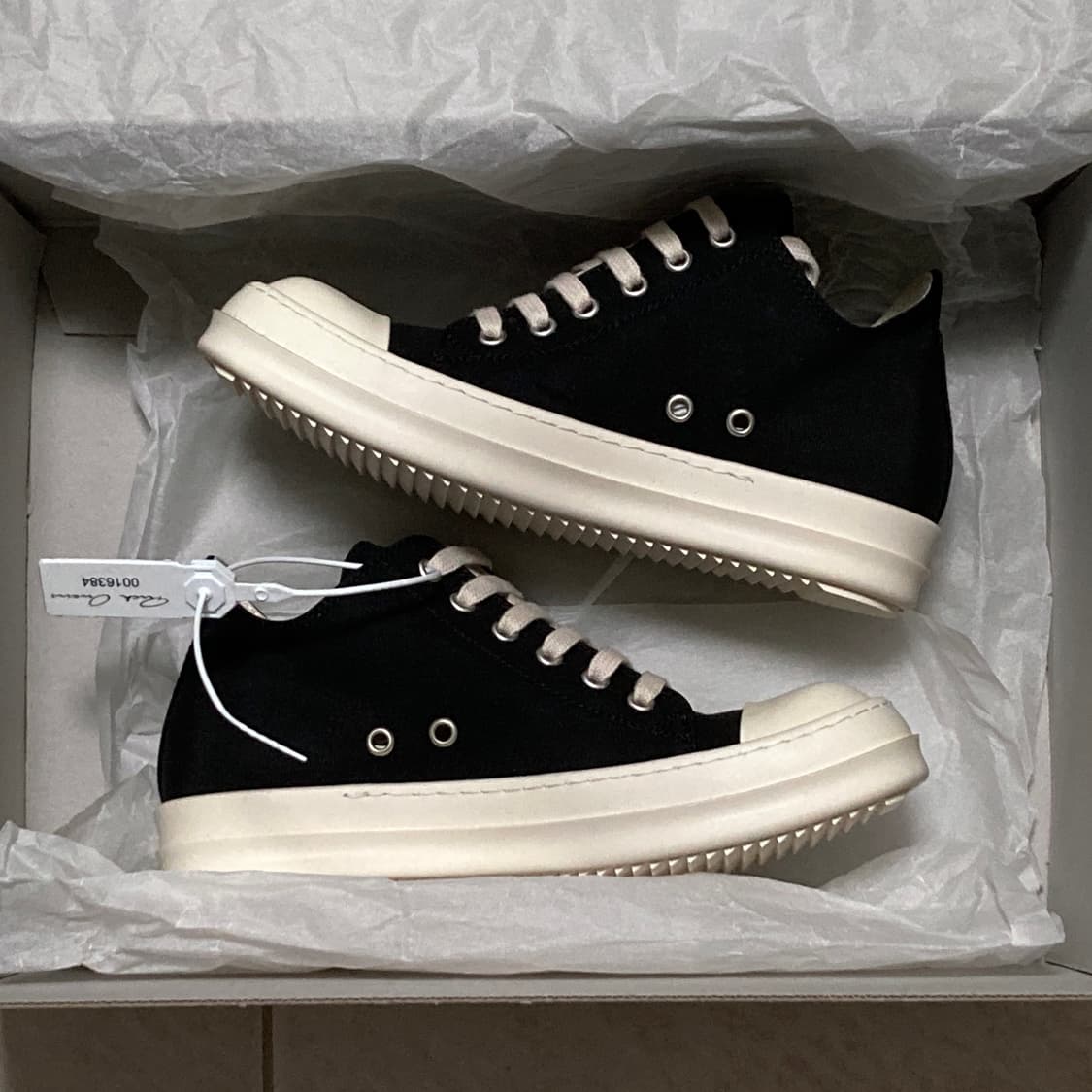 릭오웬스 다크쉐도우 컨버스 로우 라몬즈 36 상품이미지2