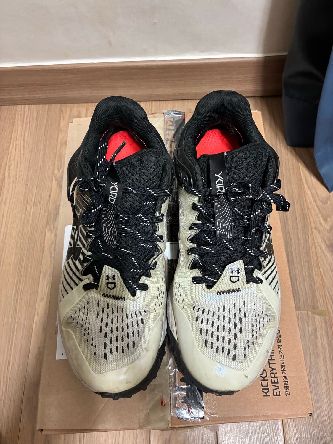 언더아머 운동화 상품이미지2