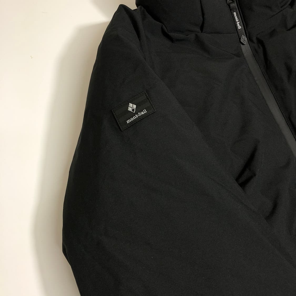 몽벨 에어웜 패딩 L 상품이미지5