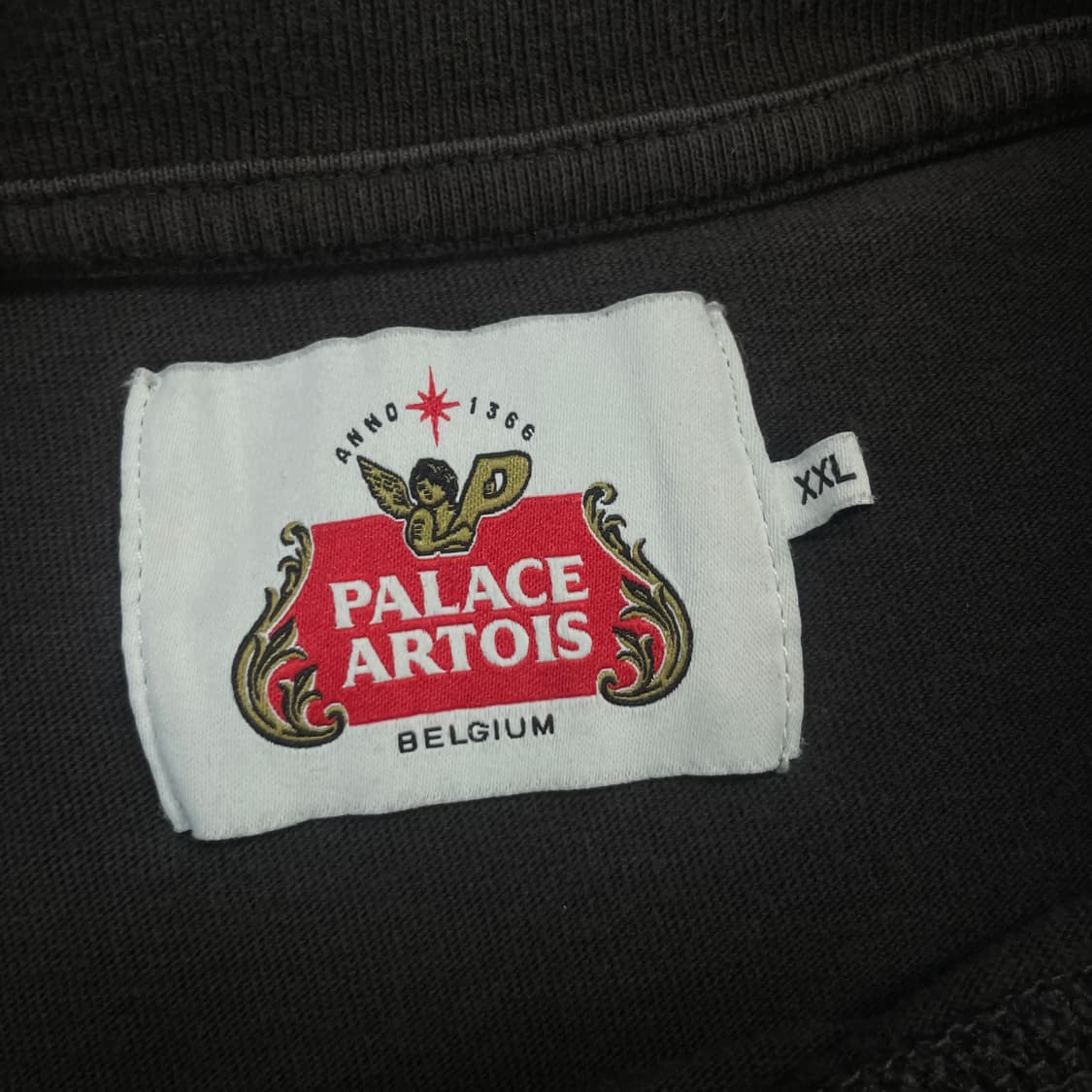 팔라스 Palace x 스텔라 24ss 아르투아 반팔티 상품이미지5