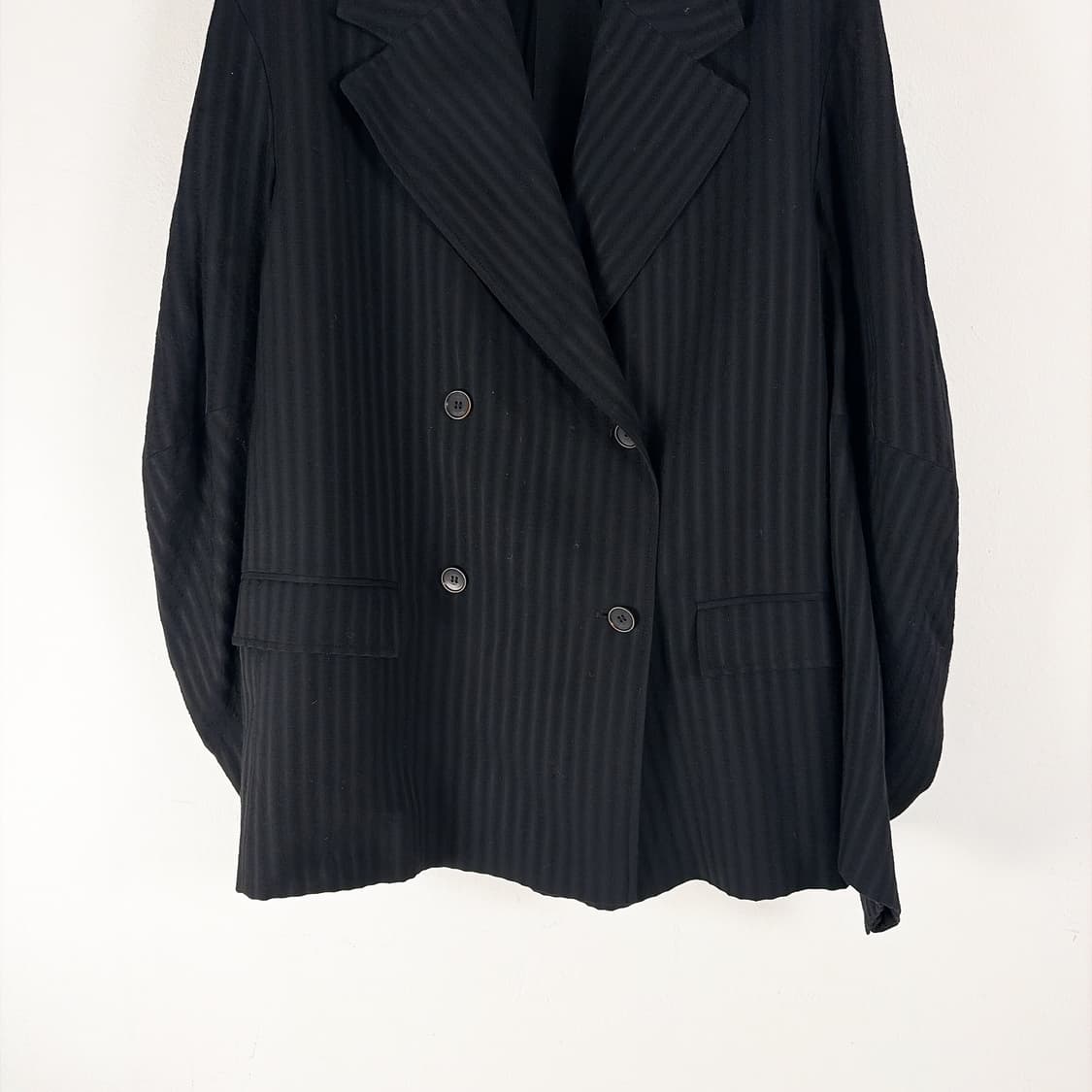 (정품/새상품) NEHERA 네헤라 여성 블랙 스트라이프 더블 자켓 상품이미지3