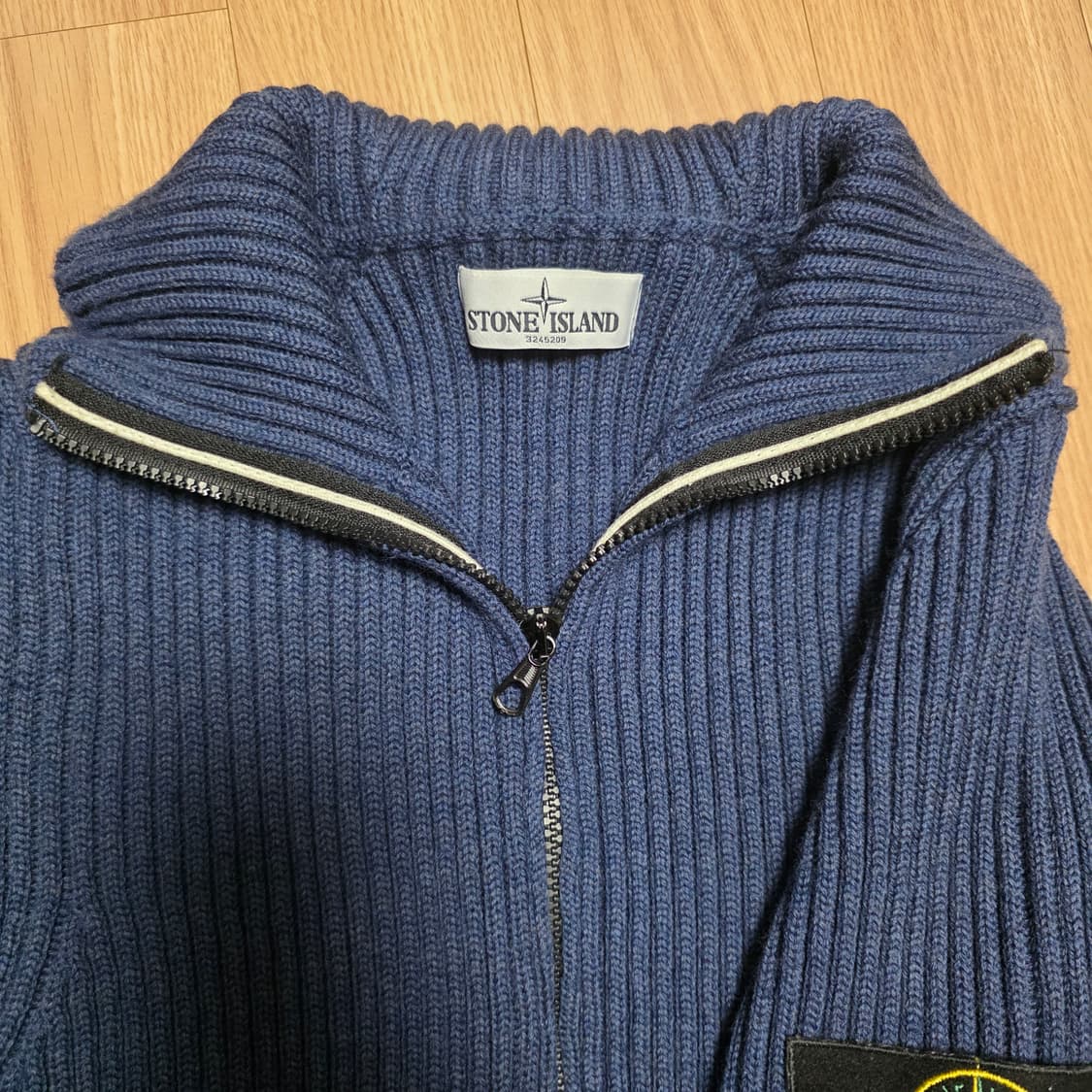 95) 스톤아일랜드 니트 집업 상품이미지2