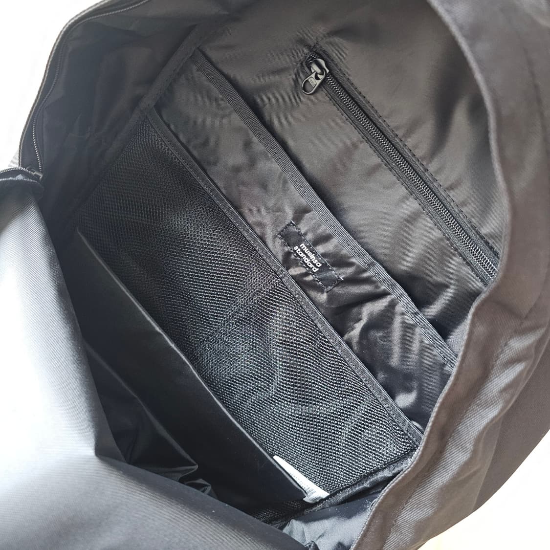 새제품) 무신사스탠다드 코듀라 빅 사이즈 투 포켓 백팩 25L 가방 공용 상품이미지6