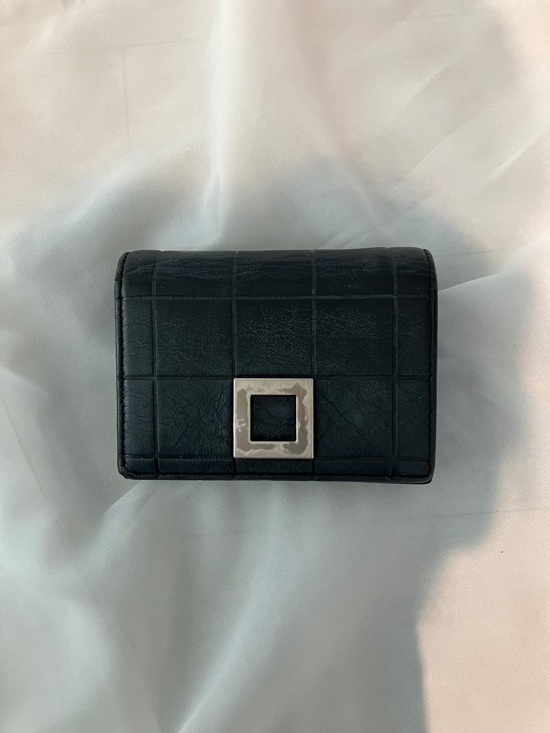 루즈앤라운지 크리스탈루스 삼방마찌 반지갑 상품이미지1