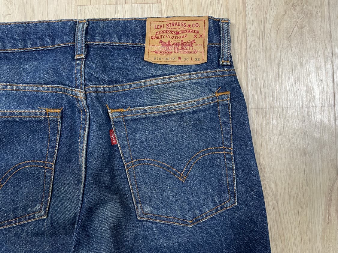 29) 90's 리바이스 616 테이퍼드핏 진청 데님팬츠 상품이미지9