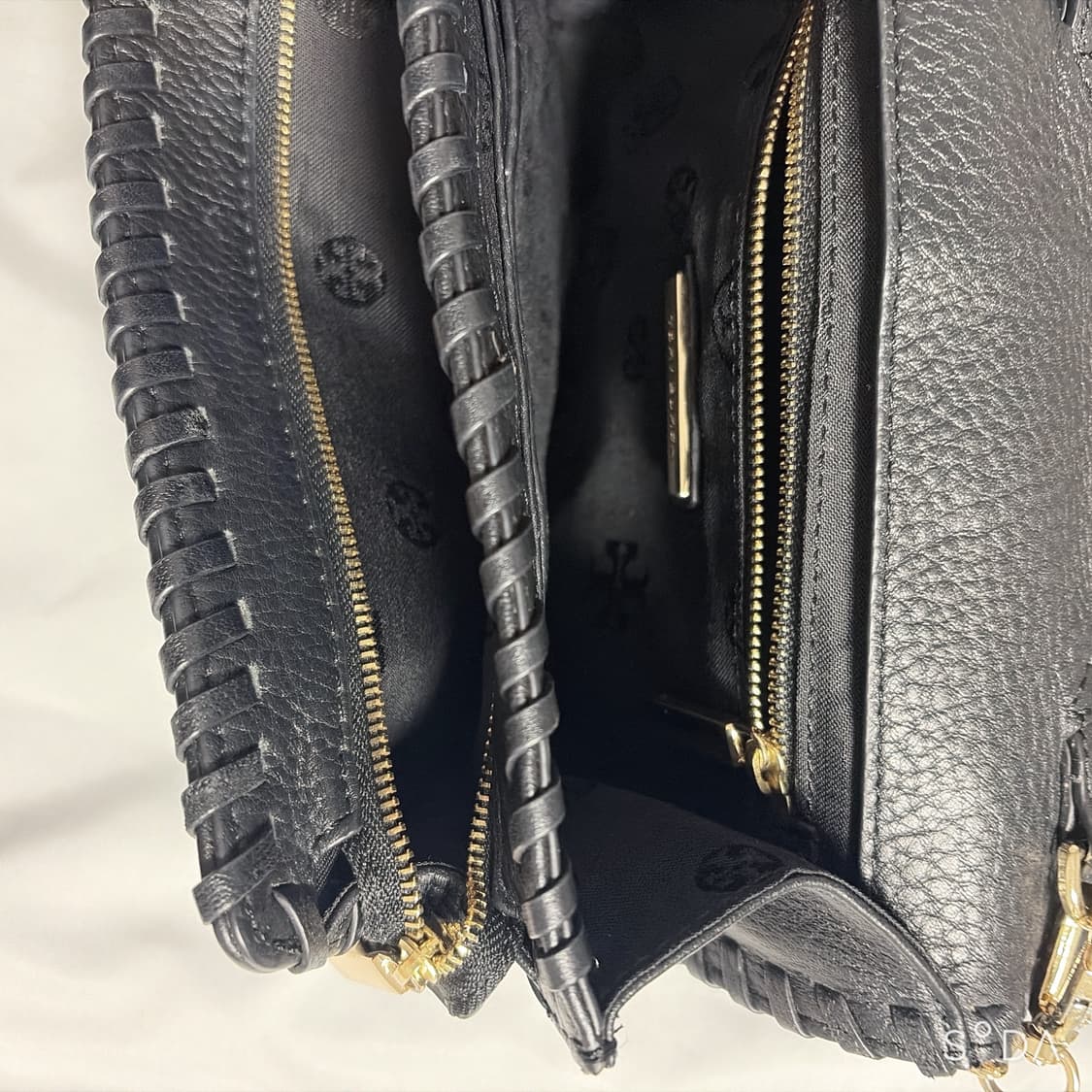 토리버치 블랙 레더 크로스백 체인백 상품이미지8