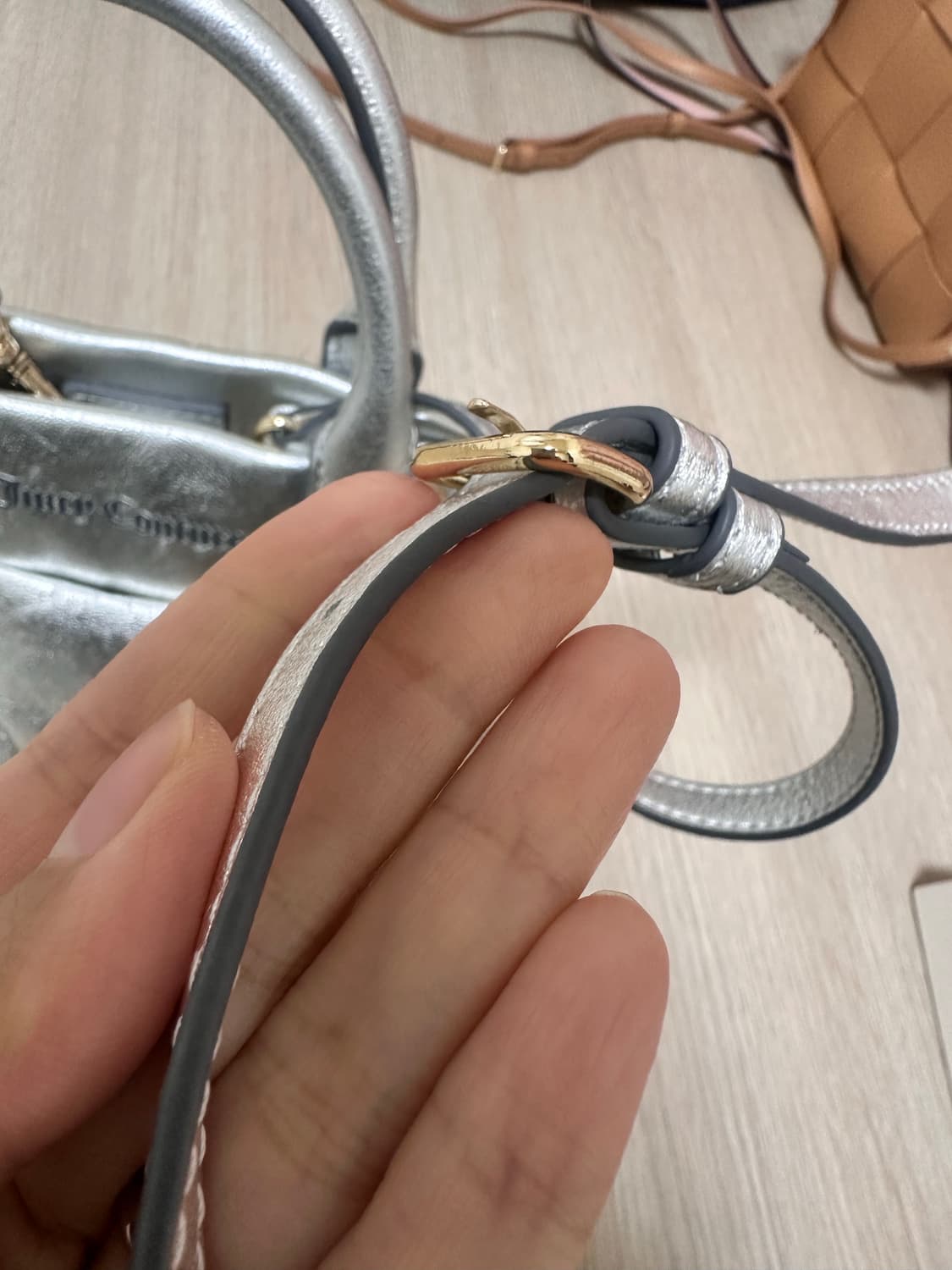 Juicy Couture  쥬시꾸뛰르 실버 미니 토트백 상품이미지6
