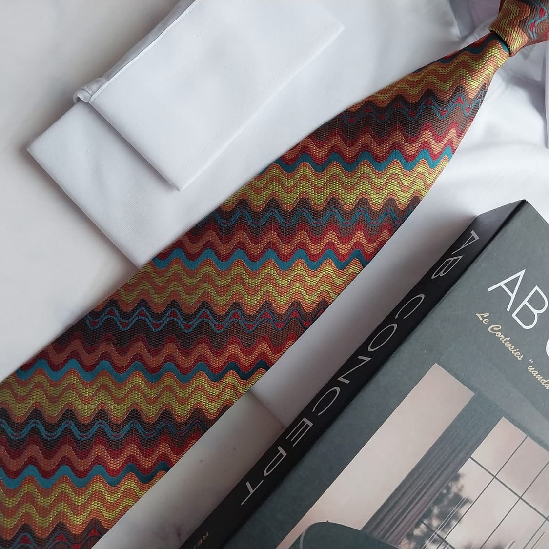 미쏘니 브라운 멀티 지그재그 패턴 넥타이 9.7cm A+등급 K2566 상품이미지6