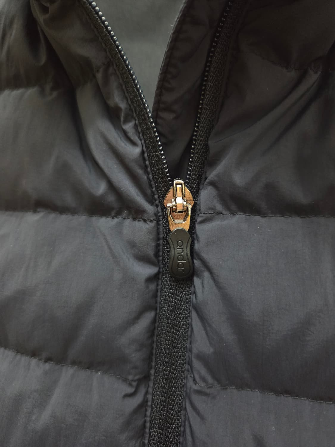 안다르 구스다운 패딩 베스트 상품이미지3